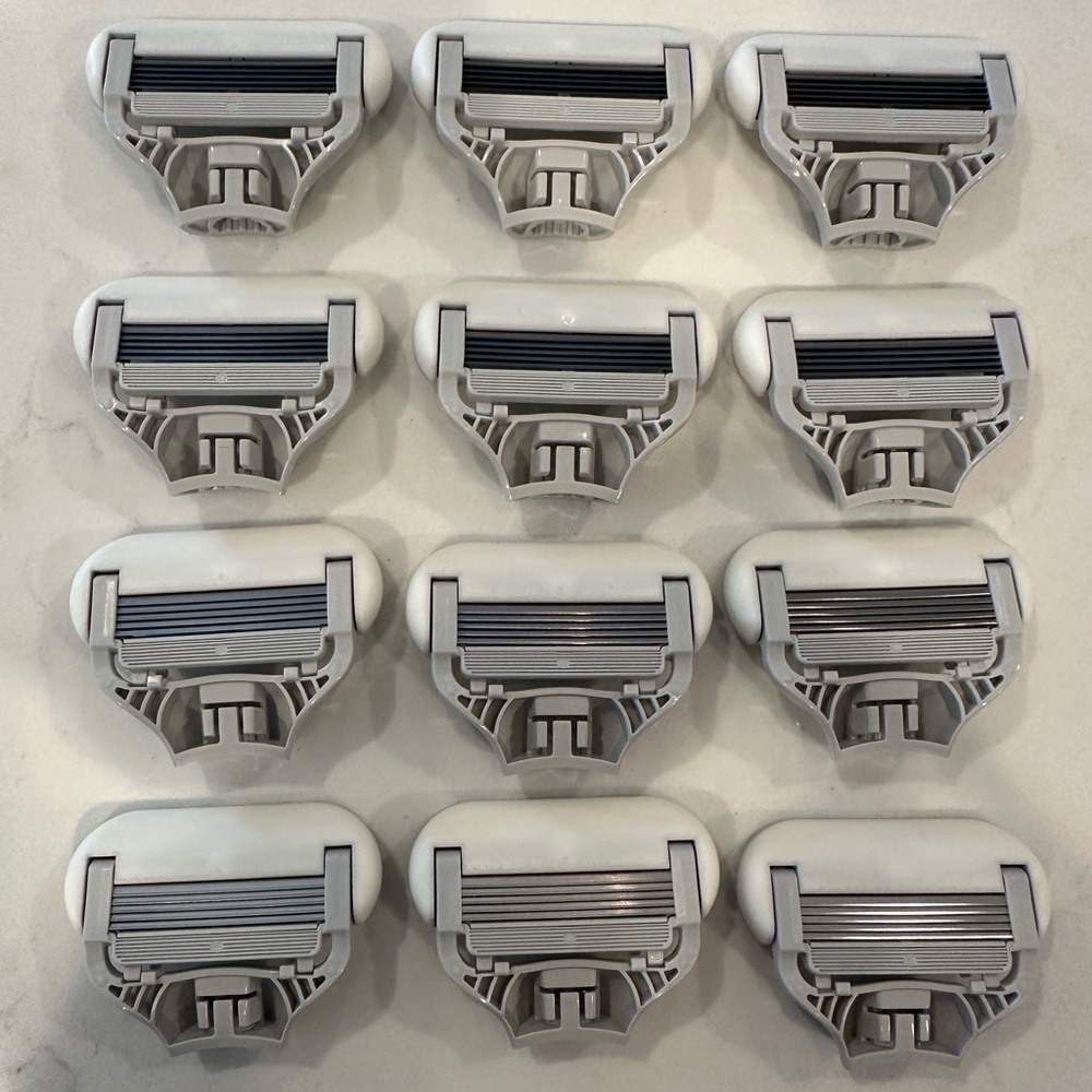 Genuine FLAMINGO Women's Razor 5-Blade Refills - Razors for Women - 12 count